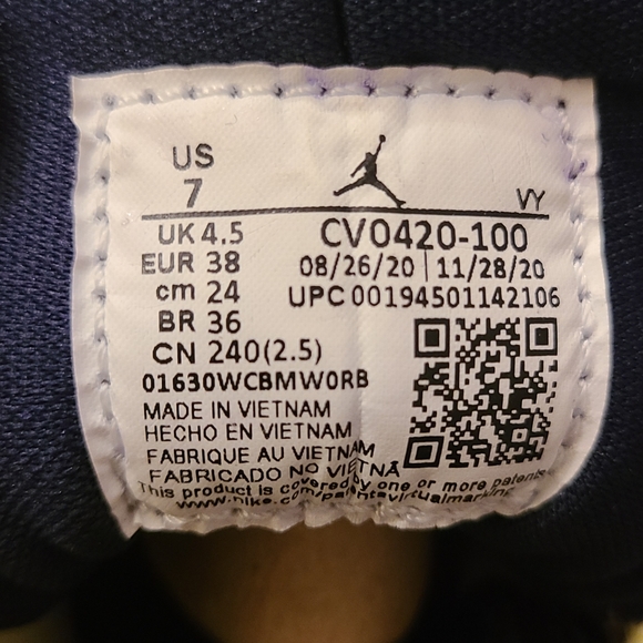 Wmns Air Jordan 9 Retro Change The World